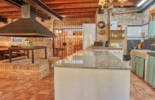 Juneda House | Country House 'Lo Molí De Juneda' with Mountain View, Private Pool and Wi-Fi