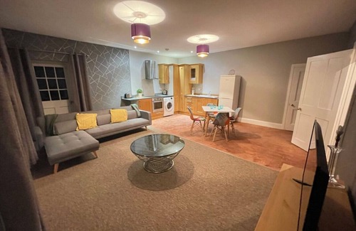 Taunton House | Country House set in 4 acres