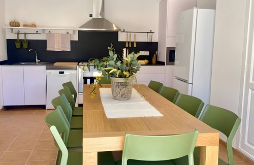 Es Llombards Villa | Country House 'S’Hort - Can Rita' with Private Pool, Wi-Fi and Air Conditioning