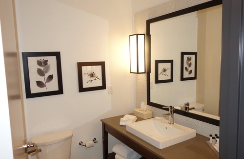 Lawrence Hotel | Country Inn & Suites by Radisson Lawrence