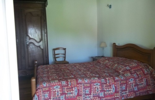 Lannepax Bed & Breakfast | Country room in a traditional Gascon house