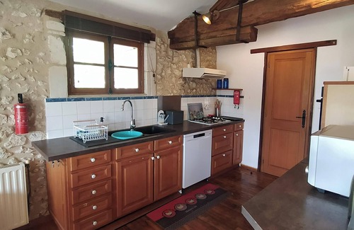 Chalais Cottage | Countryside gite with 5 bedrooms and pool, short drive from Chalais, 2 terraces