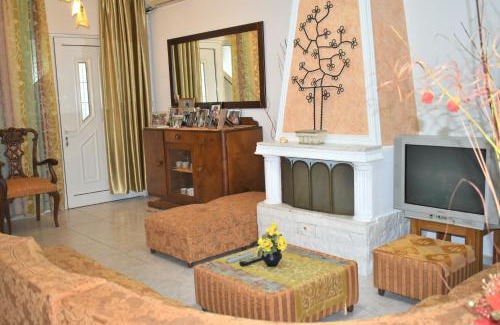 Gomfoi Apartment | Countryside Home