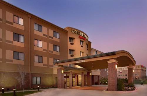 Denton Hotel | Courtyard by Marriott Denton