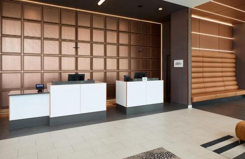 Laval-des-Rapides Hotel | Courtyard by Marriott Montreal Laval