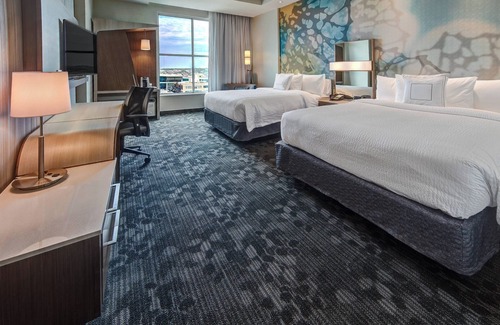 Crossroads Arts District Hotel | Courtyard by Marriott Kansas City Downtown/Convention Center