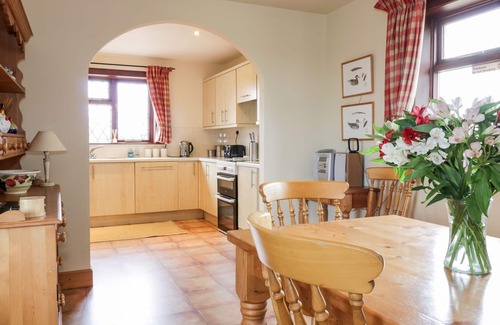 Duns Cottage | COURTYARD COTTAGE, pet friendly, with open fire in Duns