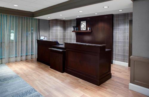 Dwight Hotel | Courtyard New Haven at Yale