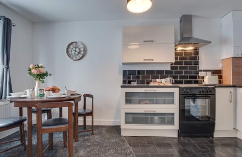 Skinningrove Apartment | Cove Hideaway - Two Bedroom Apartment, Sleeps 4