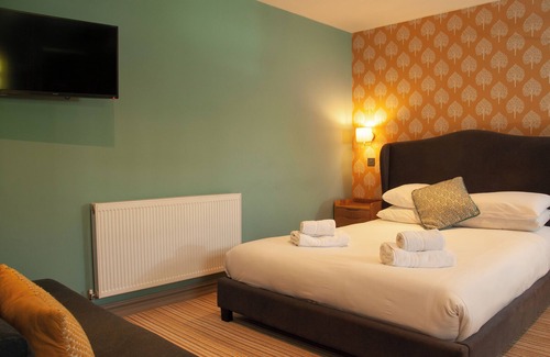 Balcombe Bed & Breakfast | Cowdray Arms