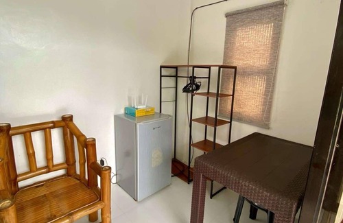 Puerto Princesa City Centre Apartment | Cozy 1-bedroom apartment in beautiful Puerto Princesa City with AC, WiFi