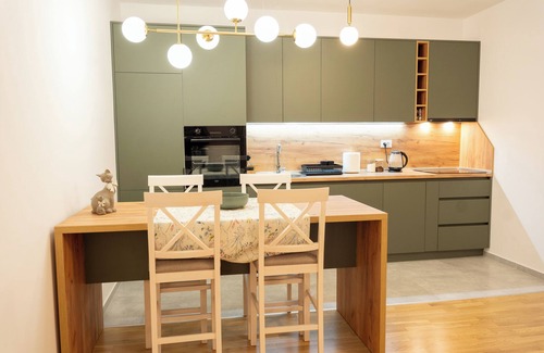 Podgorica House | Cozy 1-bedroom apartment in marvelous Podgorica with WiFi, AC