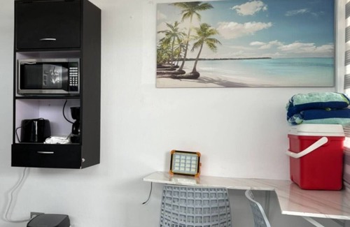 Sabana Abajo Apartment | Cozy 1-bedroom apartment in charming Carolina with WiFi & AC, 10 min from SJU.