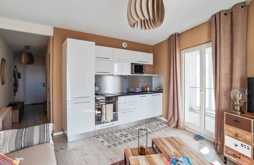 Begles Apartment | Cozy 1-bedroom with terrace - Bègles – Welkeys