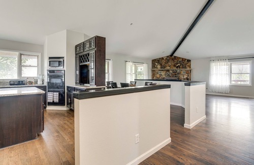Aurora House | Cozy 2BR Home by DIA & CU Med, Smoke-free