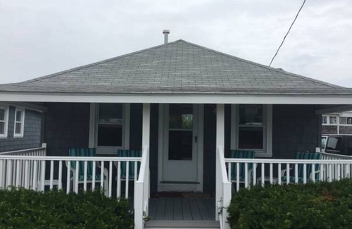 Matunuck Cottage | Cozy 3BDR Matunuck Beach Cottage