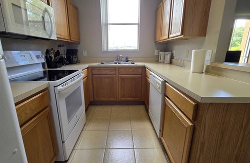 Wellington House | Cozy 4bd home in amazing resort with heated pool and lazy river