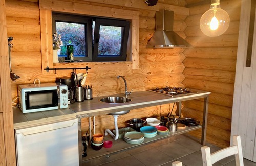 Molares Ski Chalet | Cozy accommodation with hot tub with panoramic views of mountain and valley
