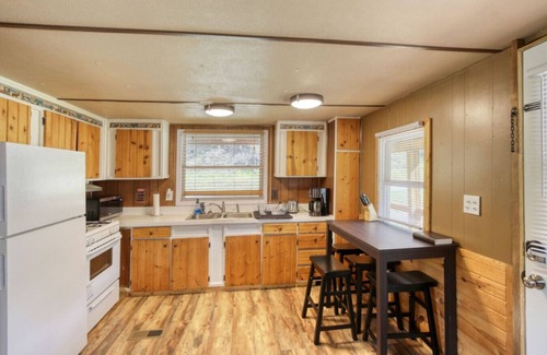 Deadwood Cabin | Cozy Adventurer's Cabin in Deadwood Canyon