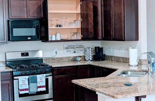 Lake Charles House | Cozy and Modern Home located in a New Secluded Subdivision