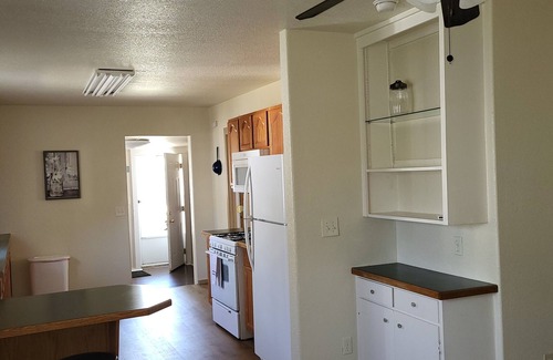 Midland Apartment | Cozy Apartment #2 Near Midland City Center