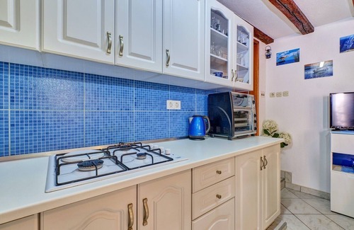 Nerezine Apartment | Cozy apartment ANALIA near beautiful beach