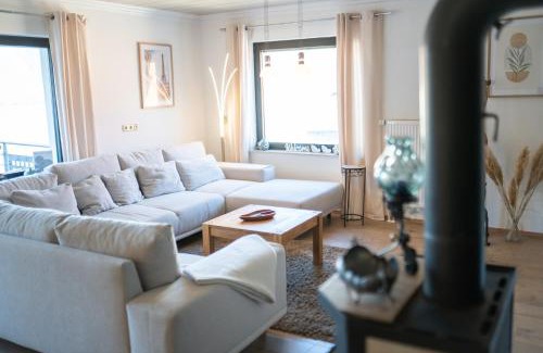 Eckartshausen Apartment | Cozy Apartment Hideaway -5 min zur Autobahn - Self Check-In