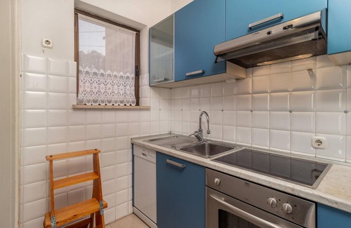 Ika Apartment | Cozy apartment in Ika with kitchen