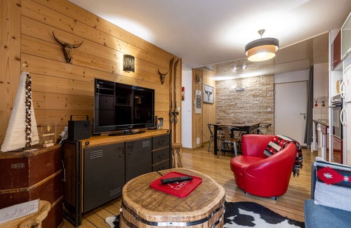 Cauterets Apartment | COZY APARTMENT RENOVATED CITY CENTER AVENUE LECLERC WIFI AND PRIVATE COVERED PARKING