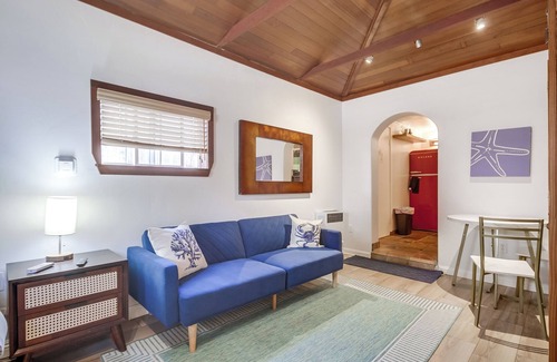 Ocean Beach Apartment | Cozy Beach Studio – Sleeps 2, Walk to Ocean