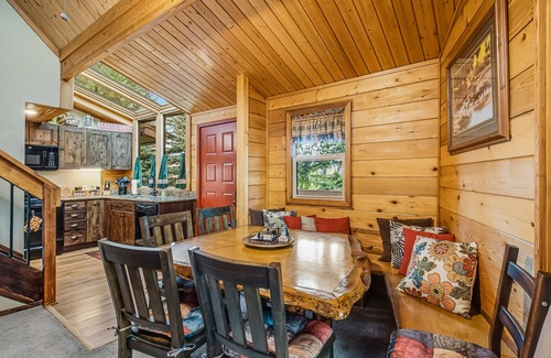 Harbor Village Cabin | Cozy Bear Lake Hideaway already decorated for the holidays