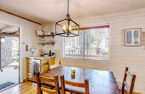 Munds Park House | Cozy cabin with private hot tub, wrap-around deck, games, & BBQ grill