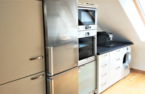 Roßau Apartment | Cozy, central - 5 mins walk - 118 m², 3 bedrooms