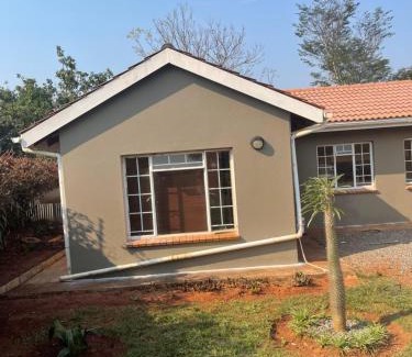 Hhohho House | Cozy Central BNB Ezulwini