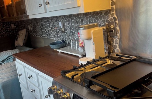 West Kennebunk Apartment | Cozy, Compact Farmhouse Apartment in West Kennebunk