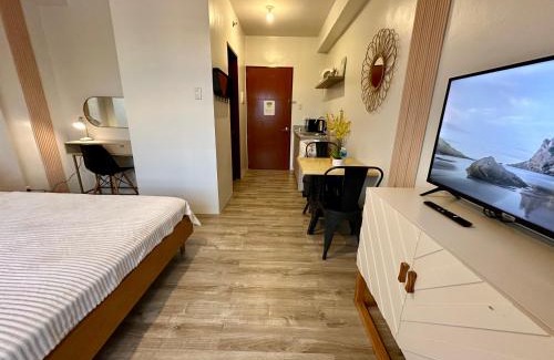 Bantud Hacienda Apartment | Cozy Condo bedroom in Bacolod City