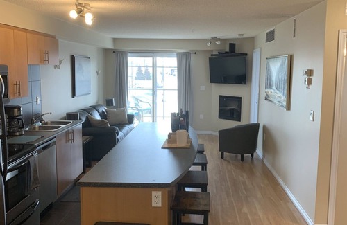 Downtown Edmonton Condo | Cozy Condo Steps To Ice District & Rogers Place