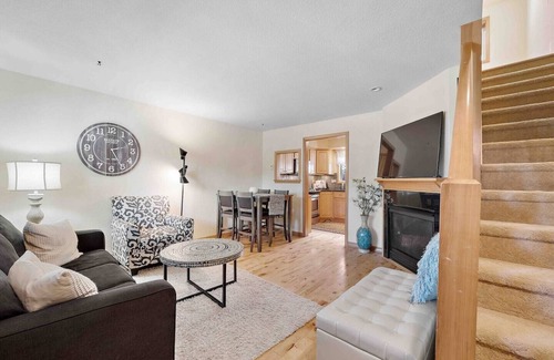 Coeur d'Alene Condo | Cozy condo within walking distance to downtown Coeurdalene and the lake