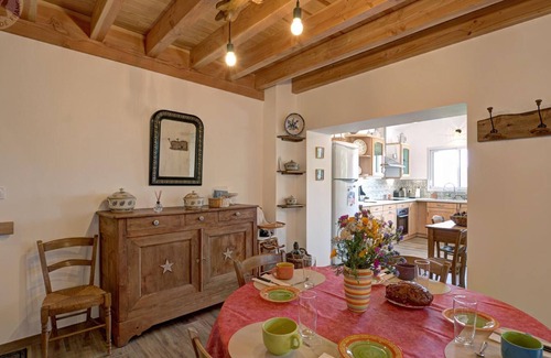 Saint-Priest-la-Prugne Cottage | Cozy cottage for 4 with terrace and garden, Saint-Priest-la-Prugne