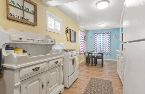 Port Sanilac House | Cozy cottage, w/Wi-Fi, walk to beach & DT