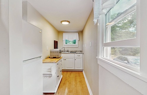 Osterville Cottage | Cozy cottage with tranquil charm, natural beauty & great location