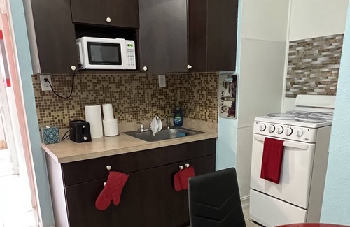 Princeton Apartment | Cozy for the family ! Not fair from the Keys and the zoo.
