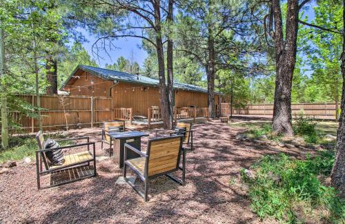Pinetop House | Cozy Forest Retreat! Pet-Friendly Pinetop Cabin