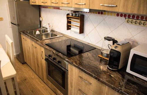 Tirana Condo | Cozy Getaway Apartment in the Heart of Tirana, near Skanderbeg Square and more !