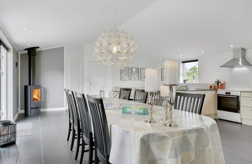 Bog By House | Cozy home in Bogø By with WiFi