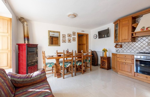 Prota House | Cozy home in Comano with WiFi