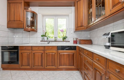 Imotski House | Cozy home in Gornji Vinjani with Wi-Fi