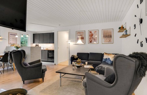 Helberskov Strand House | Cozy home in Hadsund with sauna