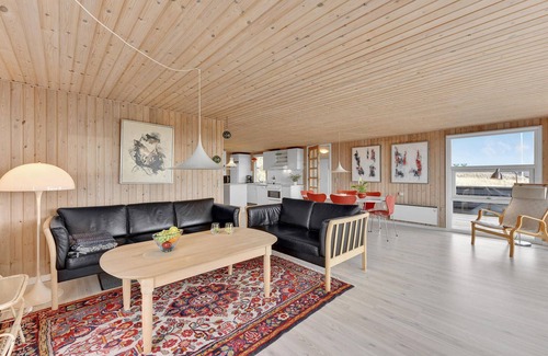 Haurvig House | Cozy home in Hvide Sande with sauna