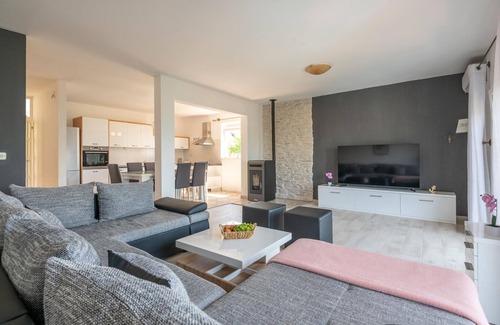 Imotski House | Cozy home in Imotski with WiFi